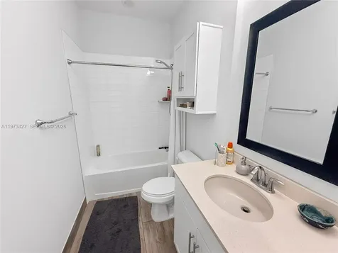 135 NW 209th Trail Pembroke Pines FL 33029
