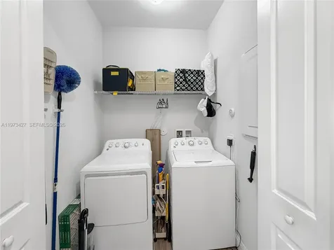 135 NW 209th Trail Pembroke Pines FL 33029