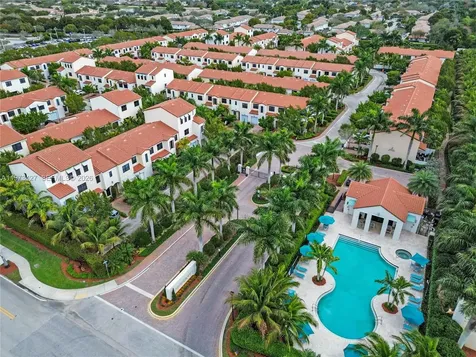 135 NW 209th Trail Pembroke Pines FL 33029