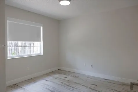 10121 NW 51st Lane Doral FL 33178