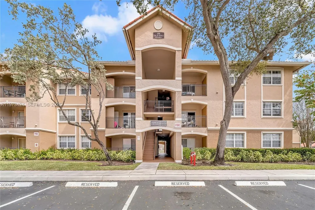 151 SW 117th Avenue Pembroke Pines FL 33025