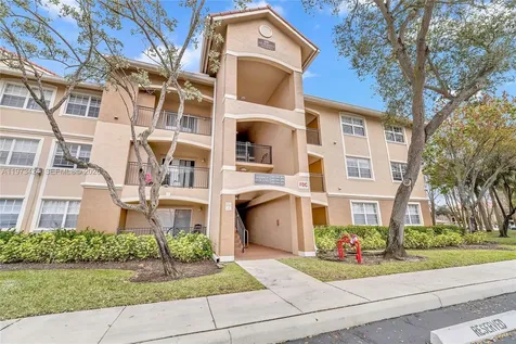 151 SW 117th Avenue Pembroke Pines FL 33025