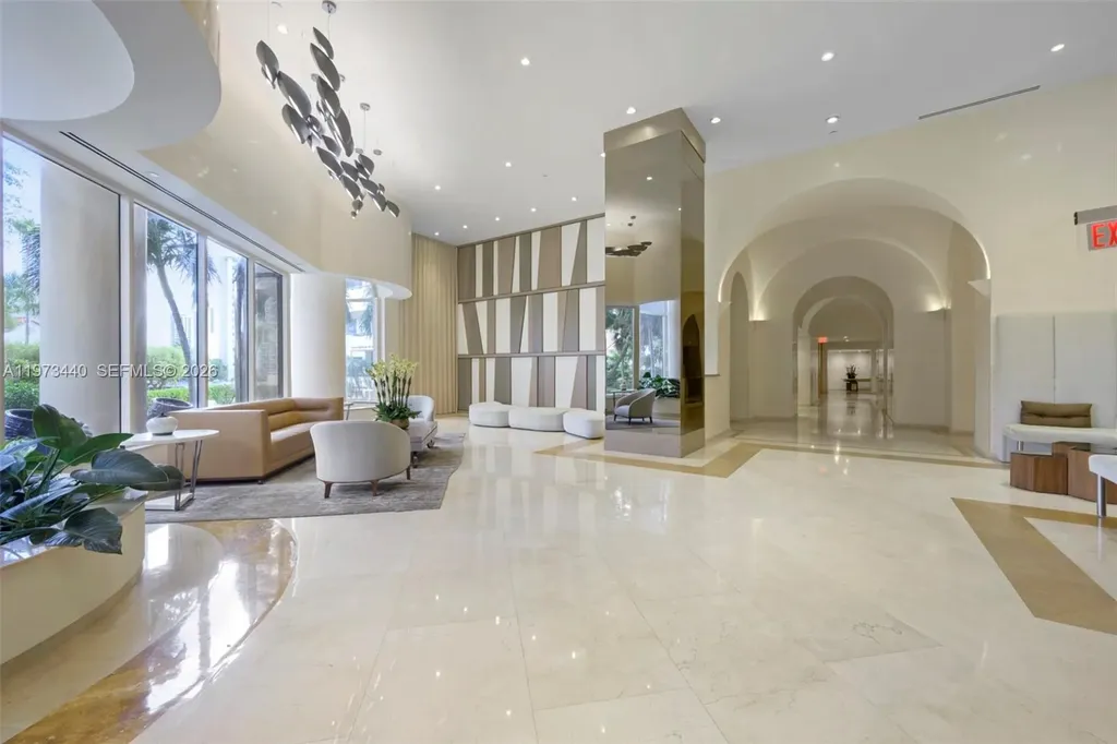 19355 Turnberry Way Aventura FL 33180