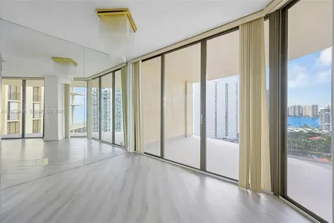 19355 Turnberry Way Aventura FL 33180