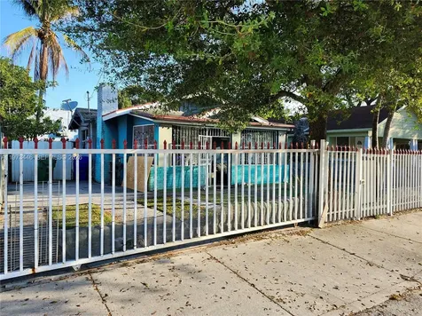 227 NW 33rd Street Miami FL 33127