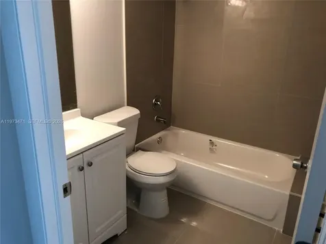 8883 Fontainebleau Boulevard Miami FL 33172