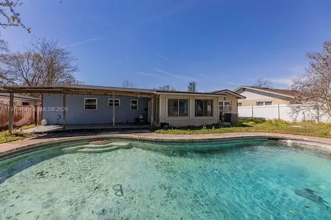 7837 Rondeau Drive E Jacksonville FL 32217