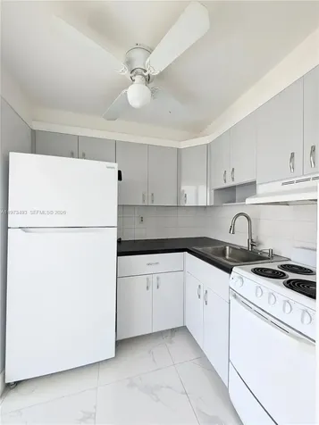 3177 S Ocean Drive Hallandale Beach FL 33009