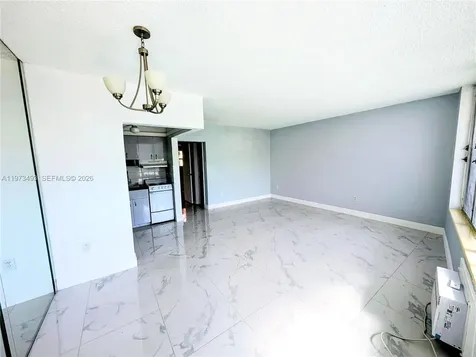 3177 S Ocean Drive Hallandale Beach FL 33009