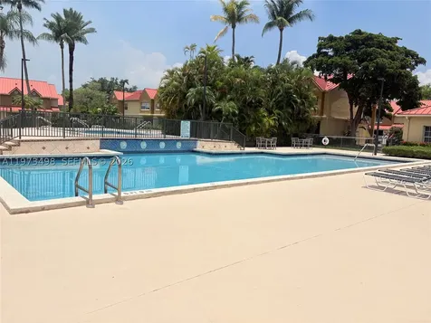18304 NW 68th Avenue Hialeah FL 33015