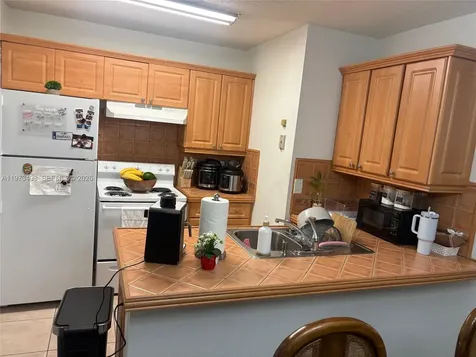 18304 NW 68th Avenue Hialeah FL 33015