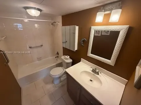 2801 Somerset Drive Lauderdale Lakes FL 33311