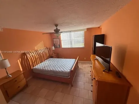2801 Somerset Drive Lauderdale Lakes FL 33311