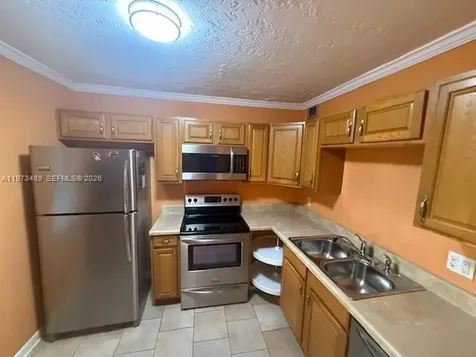 2801 Somerset Drive Lauderdale Lakes FL 33311