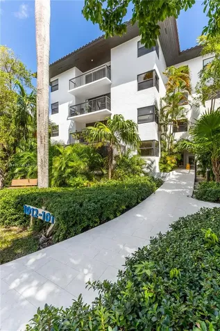 101 Ocean Lane Drive Key Biscayne FL 33149