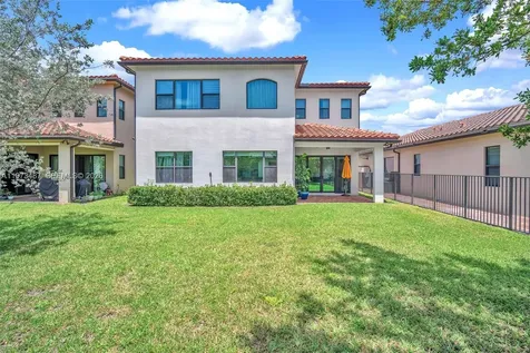 1052 SW 113th Way Pembroke Pines FL 33025