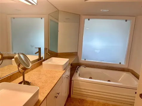 4775 Collins Avenue Miami Beach FL 33140