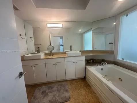 4775 Collins Avenue Miami Beach FL 33140