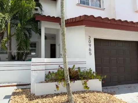20965 SW 84th Avenue Cutler Bay FL 33189
