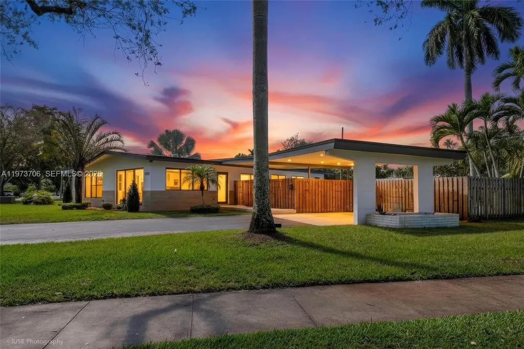 6260 Plantation Road Plantation FL 33317
