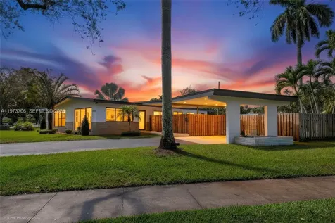 6260 Plantation Road Plantation FL 33317