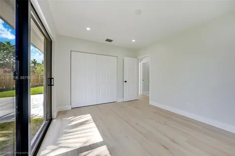 6260 Plantation Road Plantation FL 33317