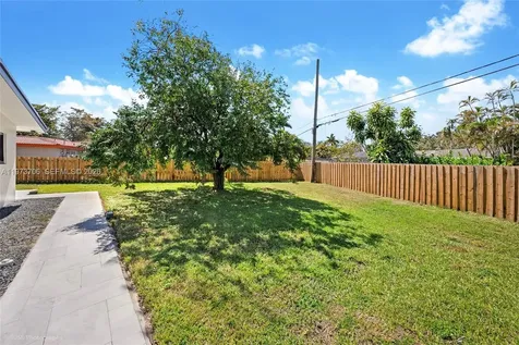 6260 Plantation Road Plantation FL 33317