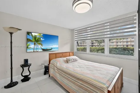 8851 Sunrise Lakes Boulevard Sunrise FL 33322