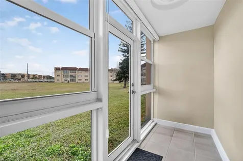 8851 Sunrise Lakes Boulevard Sunrise FL 33322