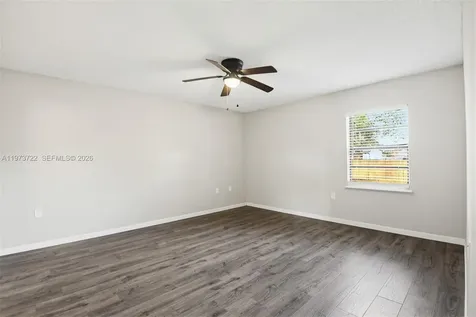 637 Mosquero Avenue Deltona FL 32738