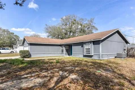 637 Mosquero Avenue Deltona FL 32738
