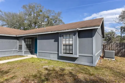637 Mosquero Avenue Deltona FL 32738