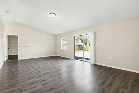 637 Mosquero Avenue Deltona FL 32738
