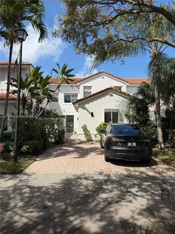 1534 Weeping Willow Way Hollywood FL 33019
