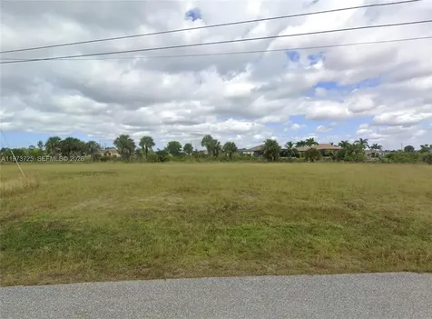 3779 NE 14th Place Cape Coral FL 33909