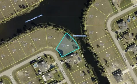 3779 NE 14th Place Cape Coral FL 33909