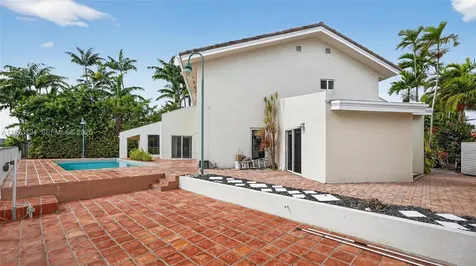3226 NE 168th Street North Miami Beach FL 33160