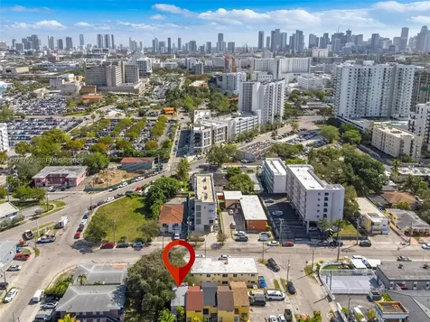 1613 NW 16th Street Miami FL 33125