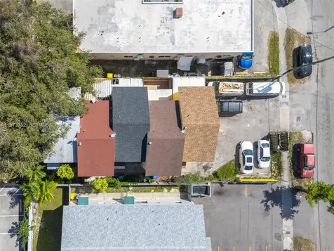 1613 NW 16th Street Miami FL 33125