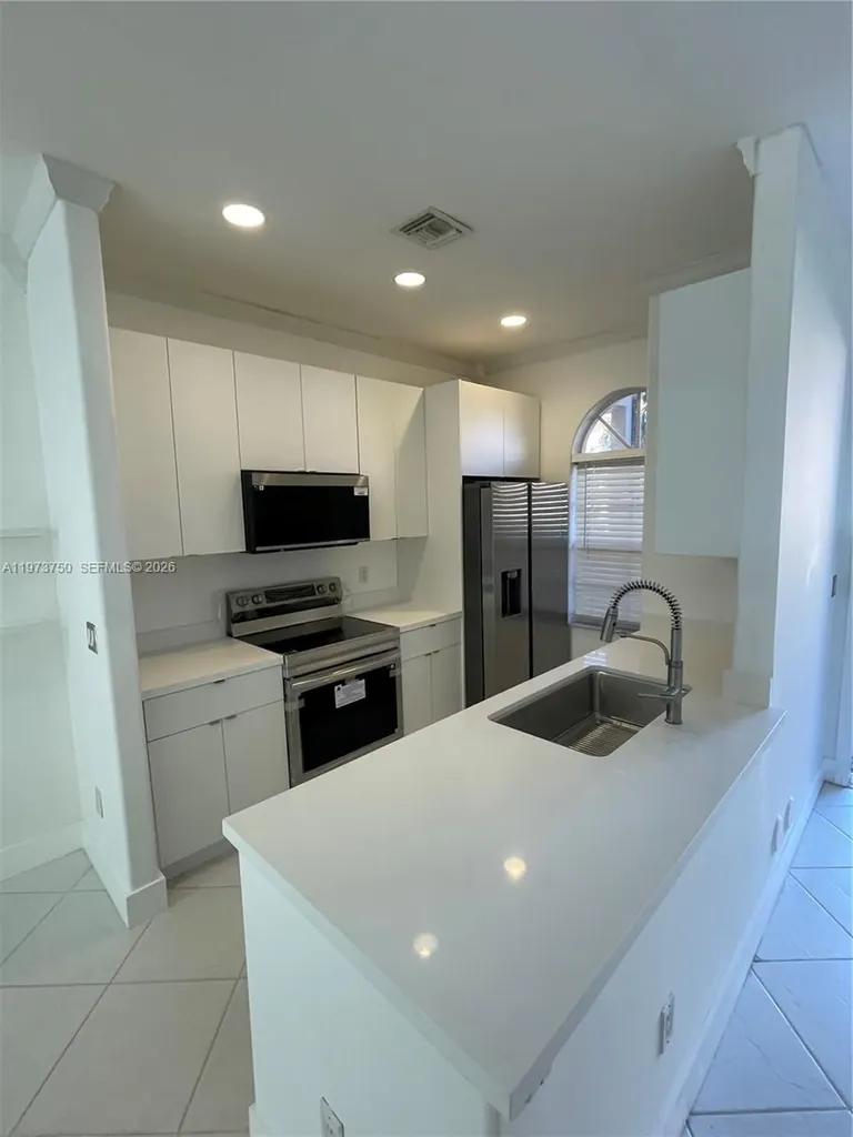 703 NE 195th Street Miami FL 33179