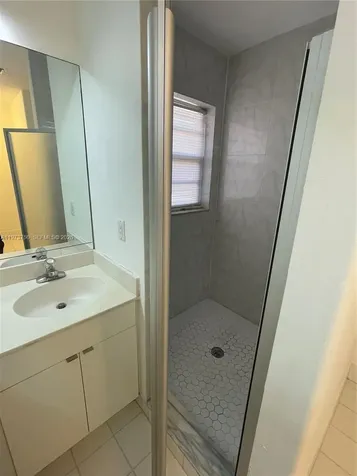 703 NE 195th Street Miami FL 33179