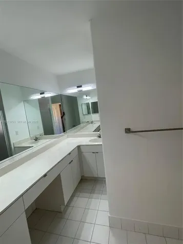 703 NE 195th Street Miami FL 33179