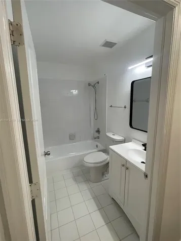 703 NE 195th Street Miami FL 33179