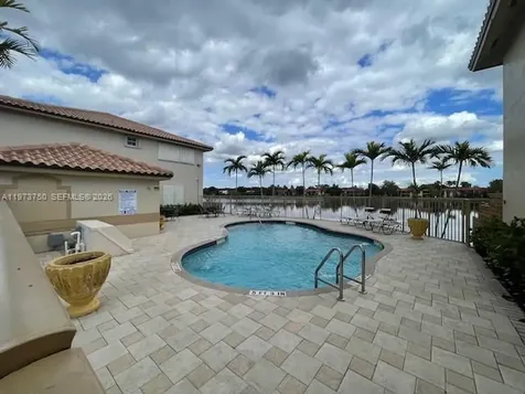 703 NE 195th Street Miami FL 33179