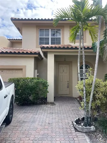 703 NE 195th Street Miami FL 33179