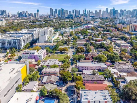 1143 NW 6th Street Miami FL 33136