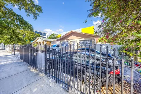 1143 NW 6th Street Miami FL 33136
