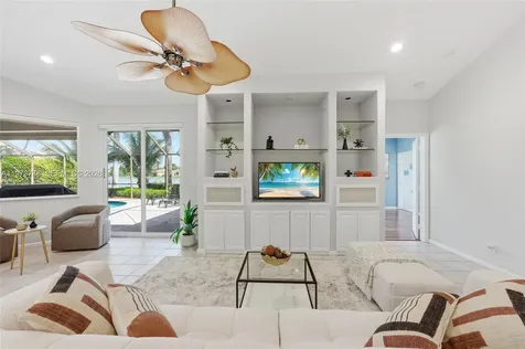 158 Dockside Circle Weston FL 33327