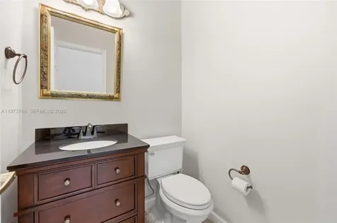 158 Dockside Circle Weston FL 33327