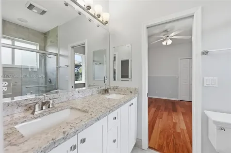158 Dockside Circle Weston FL 33327